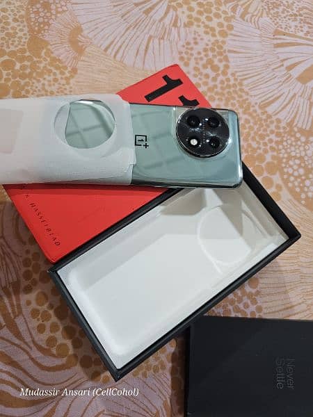 OnePlus 11R Approved 18 GB 512 GB Leather Edition 9