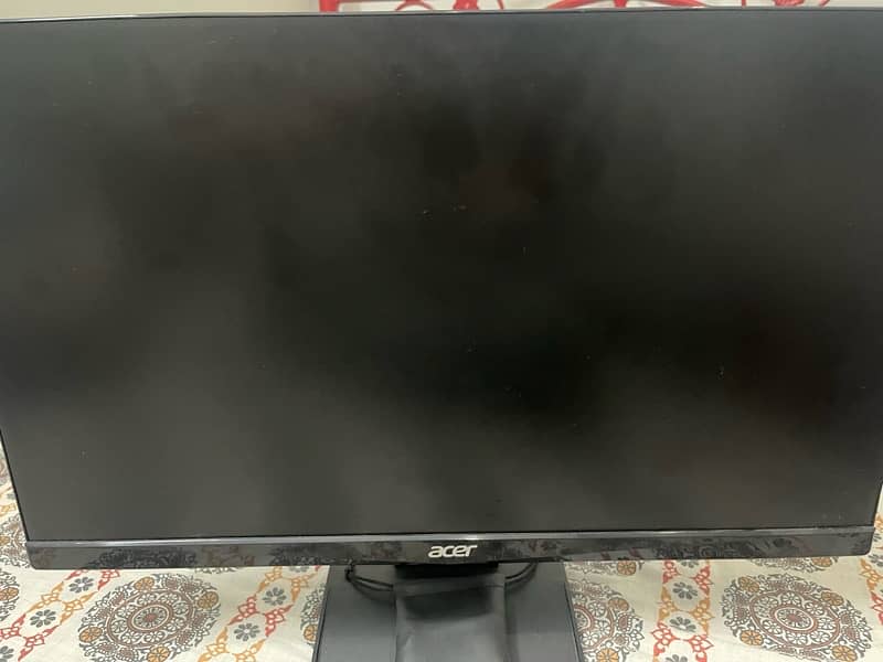 i am selling my monitor 3