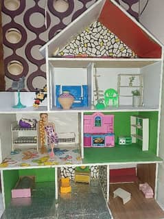 Doll house for 4000