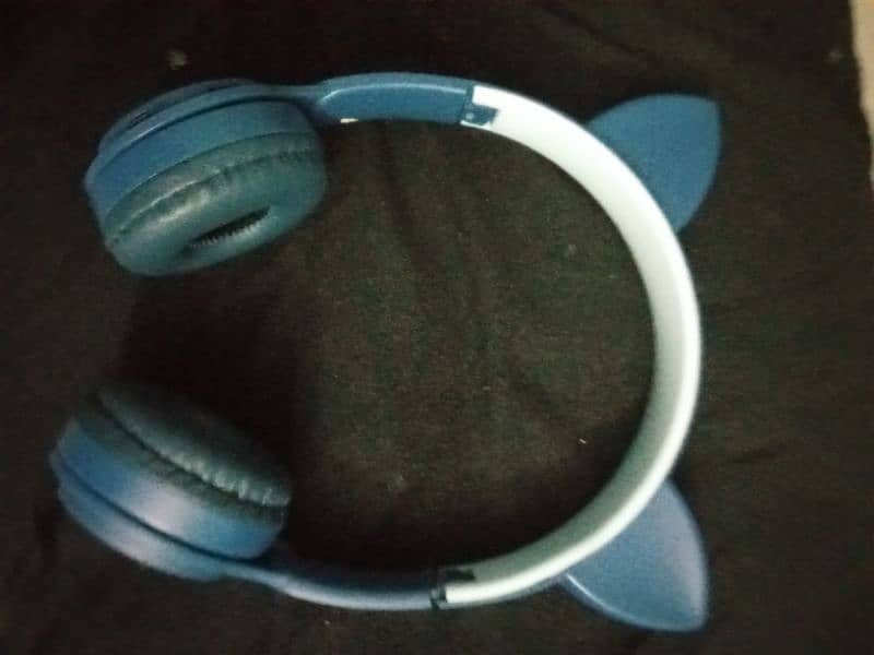 headphones with lights 1