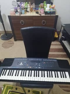 Roland E 16 keyboard 0
