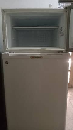 dawlance refrigerator for sale in ghouri town islamabad