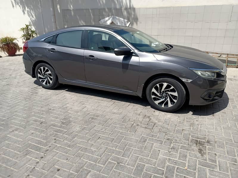 Honda Civic 1.8 UG 2017 Model 2