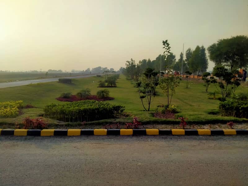 10 Marla Residential Plot In LDA City Phase 1 - Block H Is Available 0