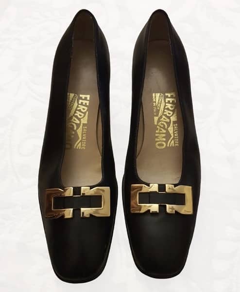 Branded shoes for Ladies SALE SALE SALE 12