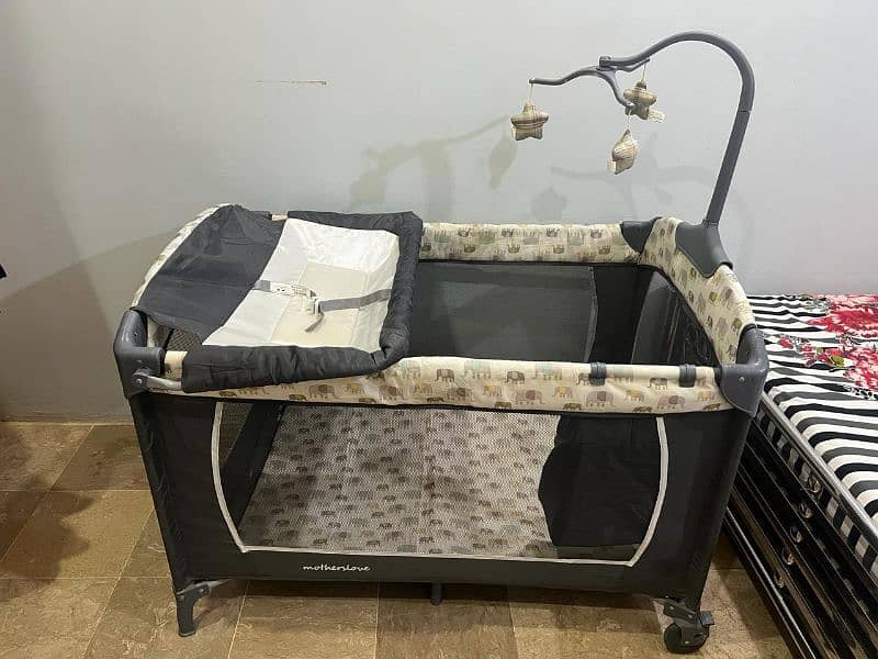 baby cot  / baby cot fo sale / new born baby cot 1