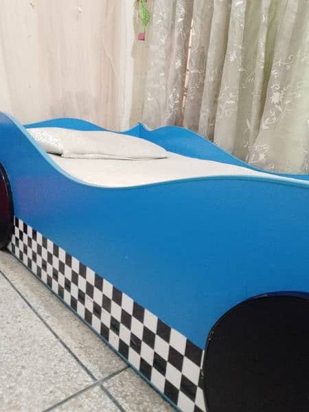 kids car bed 0