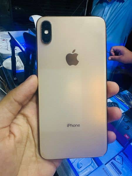 IPHONE X MAX , 10 BY 10 CONDITION, 2