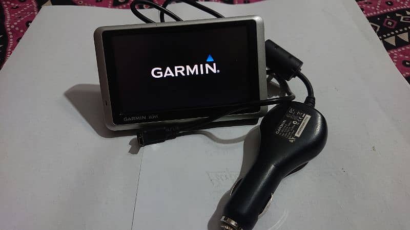 GARMIN NUVI 1340 CAR NAVIGATION SYSTEM 1