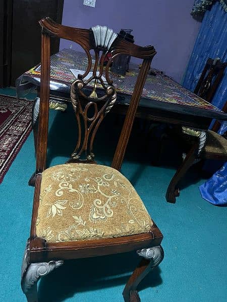 Dining table for sale with 6 chairs 6
