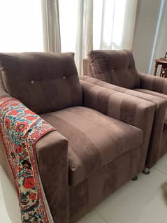 Classic Brown 5 seater sofa 0