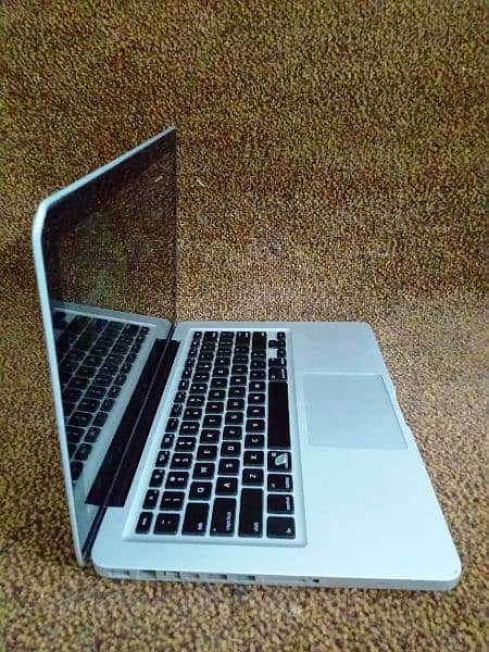 MacBook Pro late 2011 Core i5 1