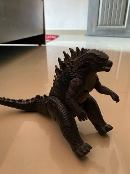 Godzilla ( moving tail ) Figure 0