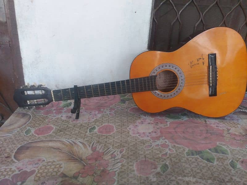 guitar 22inch with bagg 2