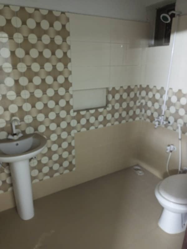 Brand New Condition *2 Bed Lounge* Apartment 4