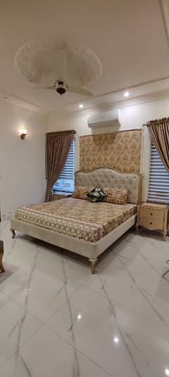 Beautifull flat available 4 bachelor's or office 0