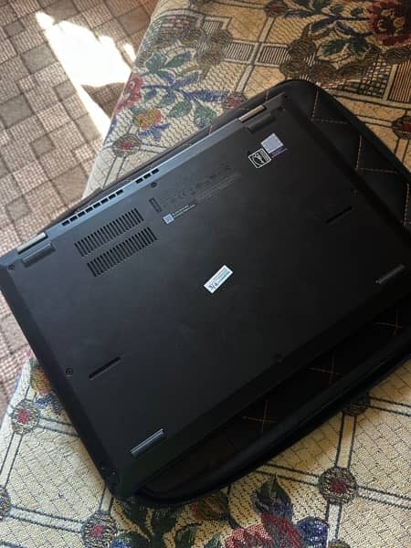 Laptop Lenovo L380 Yoga 2 in 1 Laptop - 10/10 condition 5