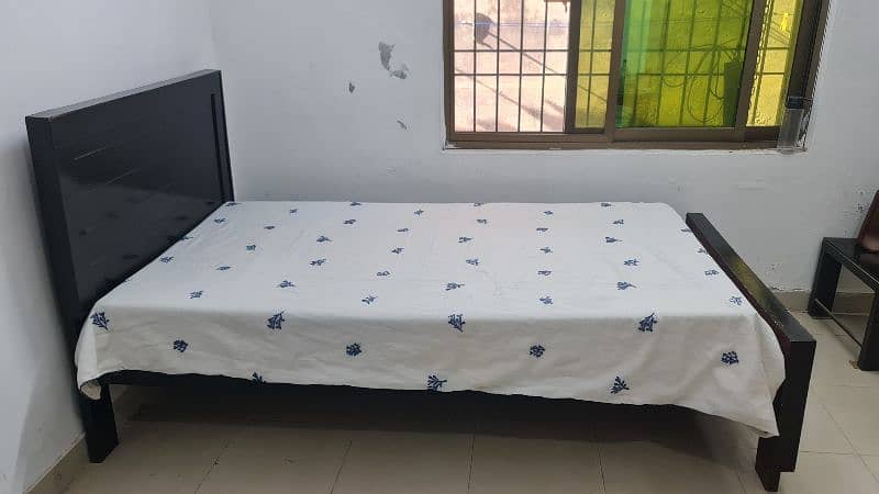 pair of single bed 2