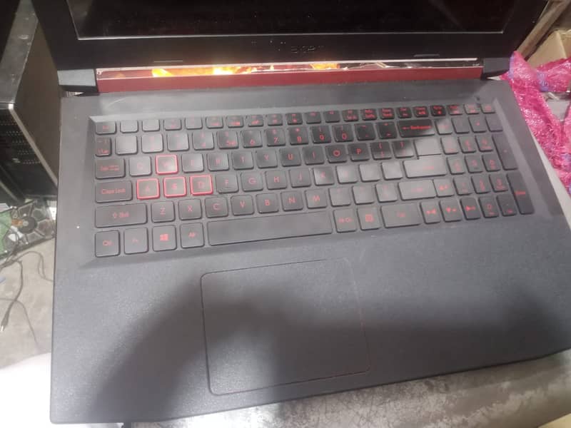 Acer Nitro AN515-53 4