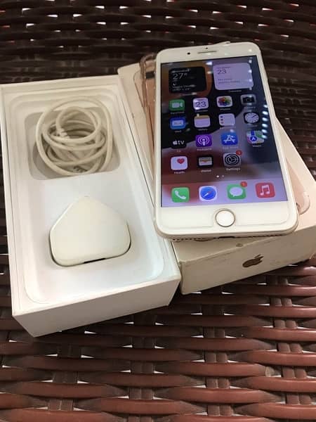 iphone 7plus 128GB PTA approved full box 2