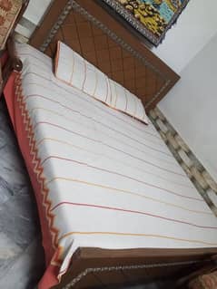 king size bed urgent sale. negotiable price