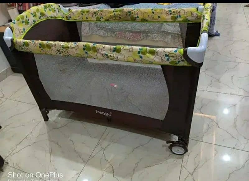 Playpen and cot 2