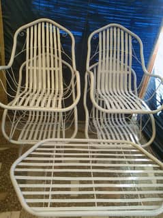 brand new 4 lawn chairs with table