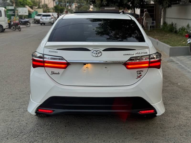 Toyota Corolla Altis Grande 2016 X converted 4