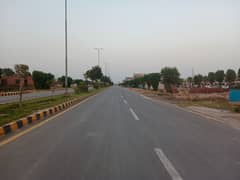10 Marla Plot Available For Sale In Lahore Motorway City 0