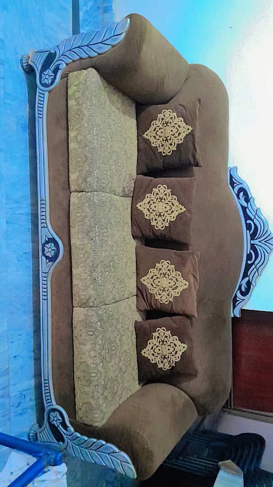 7 seater sofas 2 sets forsale 6
