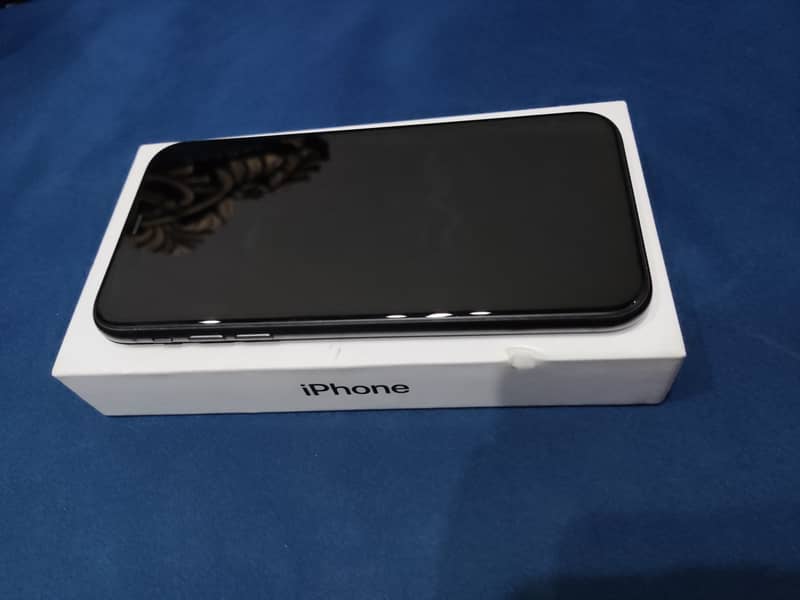 Iphone 11 128 GB PTA approved with BOX 0