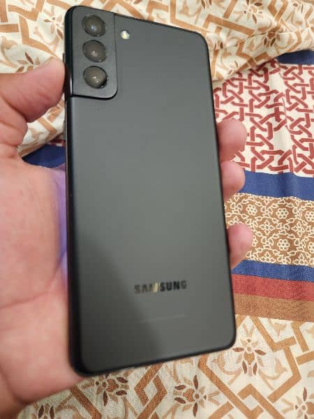 Samsung S21+ 5G 1