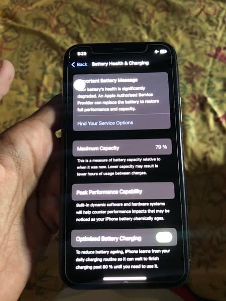 iPhone 11 Pro golden 64gb 10/10 condition 3