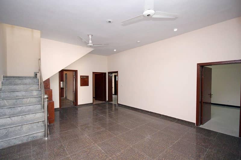 1 Kanal Single Story For Sale in DHA Phase 4 Lahore 2