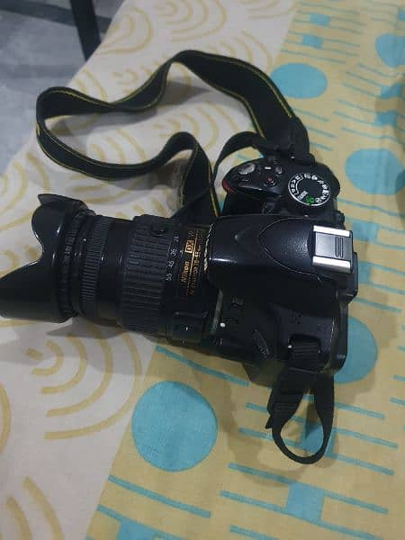 Nikkon D3200 with BOX and BAG 4