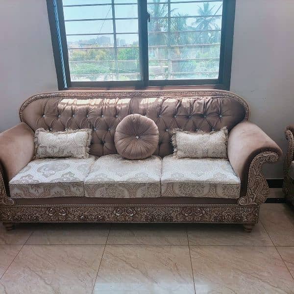 king Size Bed Set With TV Wall And 7 Seater Sofa Set. 3