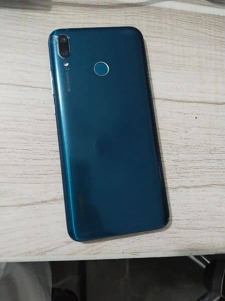 Huawei y9 6/128 2