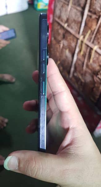 Tecno Camon 20 8/256 with box and charger 4
