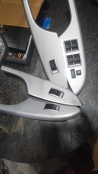 Suzuki Alto power windows door panel 4