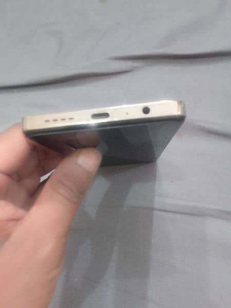 Infinix not 30( 10 / 10 ) Condition 4