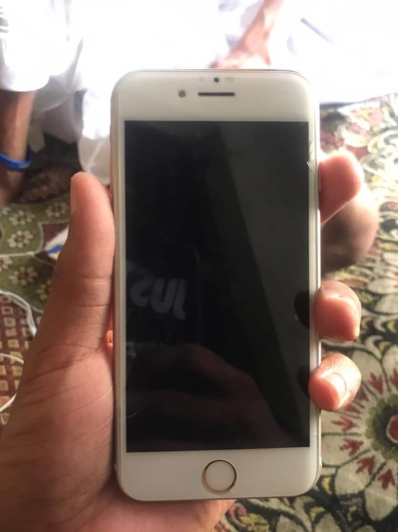 Iphone 7 32 GB pta approved for sale 1