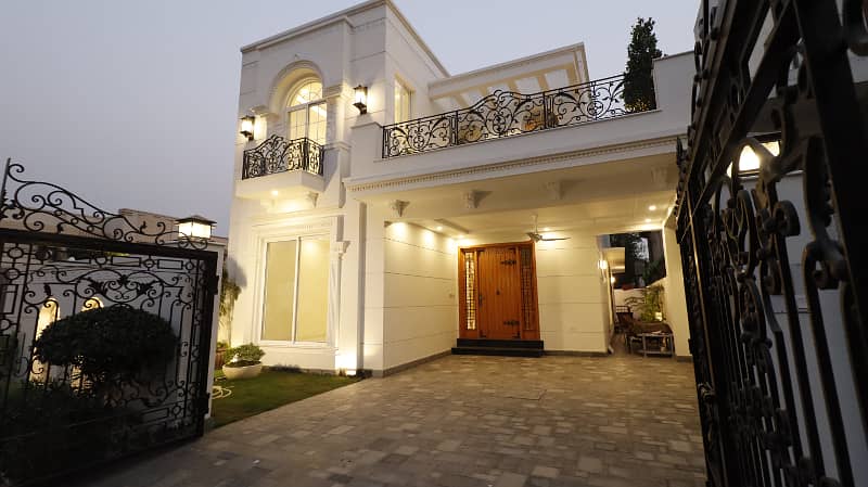 1 Kanal Full House Is Available For Sale In DHA Phase 7 Lahore 5