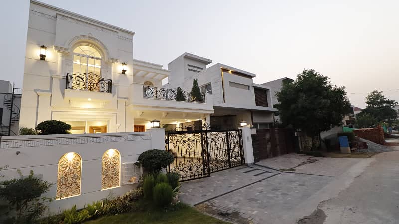 1 Kanal Full House Is Available For Sale In DHA Phase 7 Lahore 6