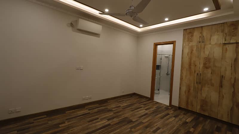 1 Kanal Full House Is Available For Sale In DHA Phase 7 Lahore 15