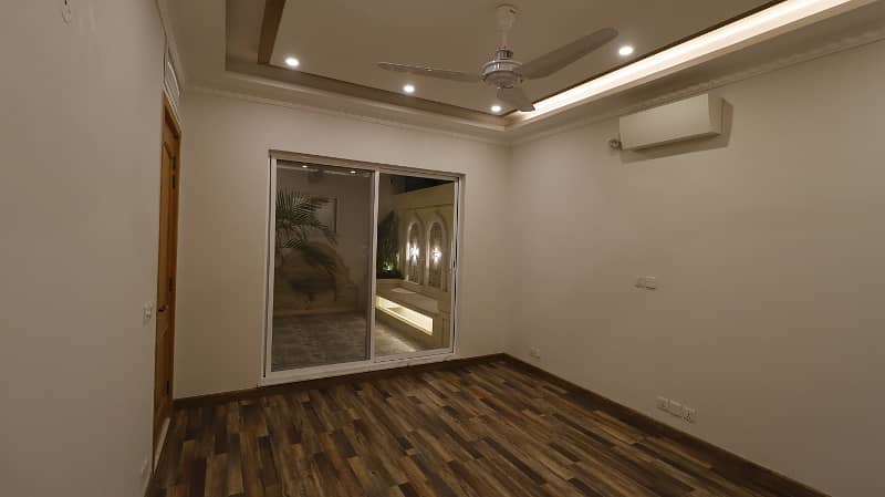 1 Kanal Full House Is Available For Sale In DHA Phase 7 Lahore 16