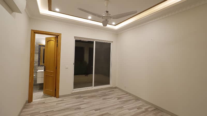 1 Kanal Full House Is Available For Sale In DHA Phase 7 Lahore 20