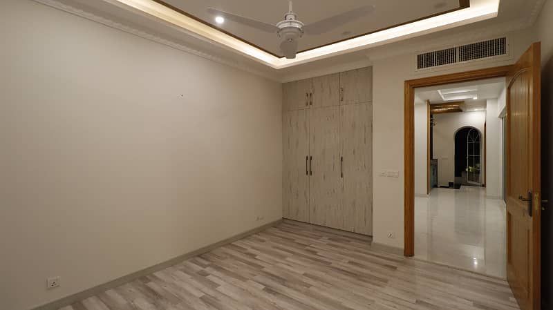 1 Kanal Full House Is Available For Sale In DHA Phase 7 Lahore 22