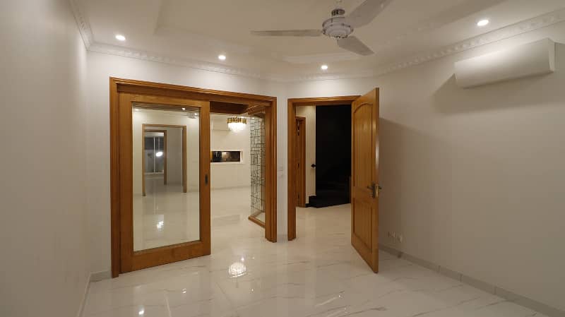 1 Kanal Full House Is Available For Sale In DHA Phase 7 Lahore 32