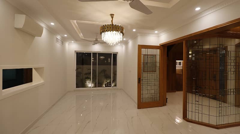 1 Kanal Full House Is Available For Sale In DHA Phase 7 Lahore 38