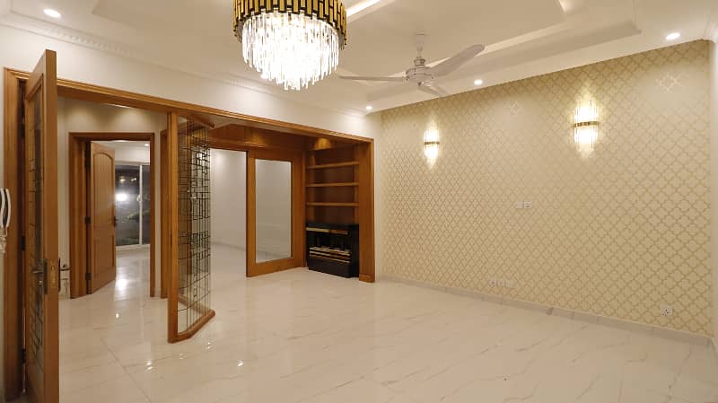 1 Kanal Full House Is Available For Sale In DHA Phase 7 Lahore 40